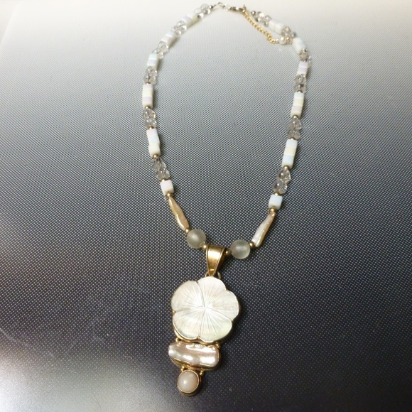 PEARLS FOR 2025 pearl carved flower pendant fancy crystal beads necklace - Picture 1 of 3